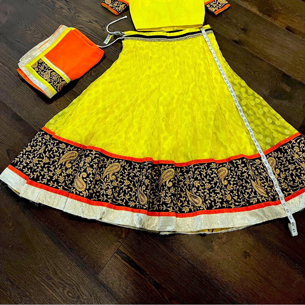 Beautiful choli yellow and orange. Wedding, navratri